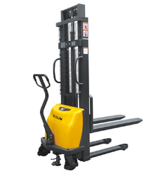 半电动堆垛车 / CDD10B-III/15B-II