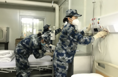 西林叉车火神山一线实录丨病房外 医护人员每天