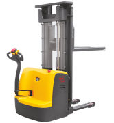 西林叉车  电动堆高车2